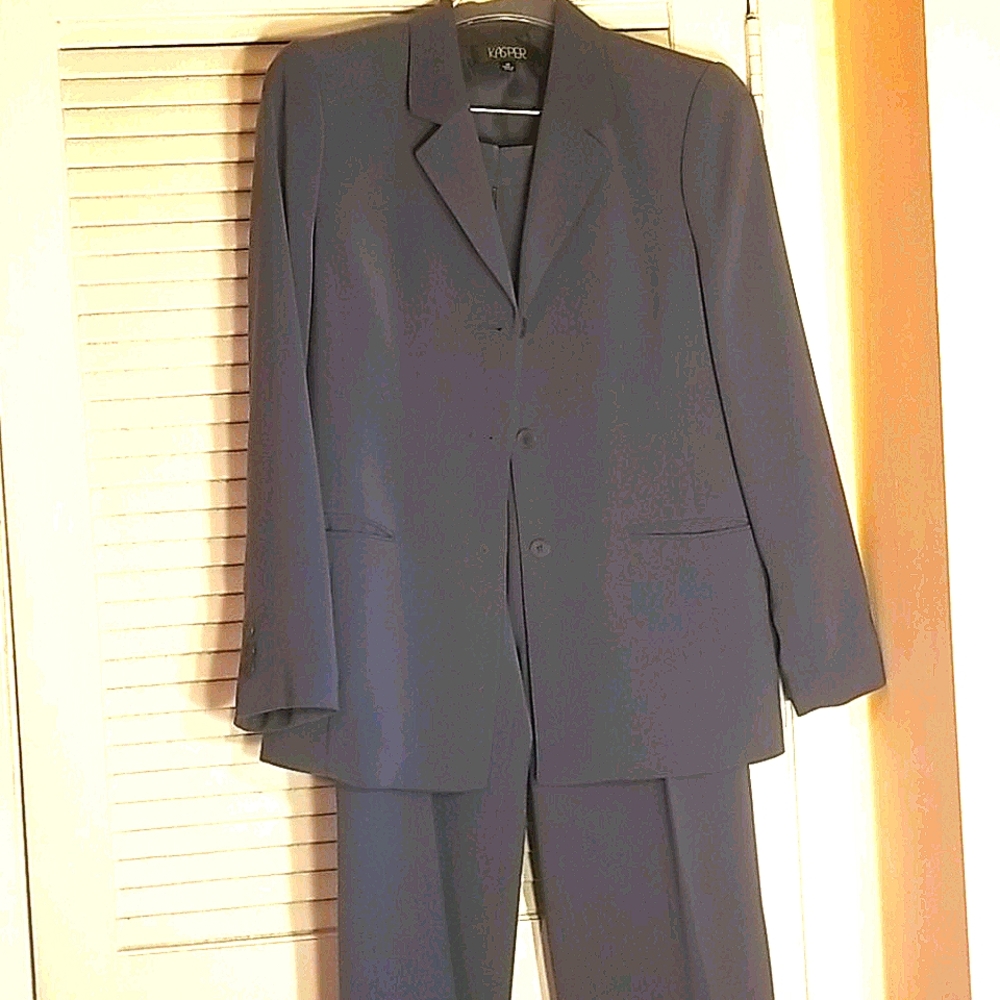 Kasper business pantsuit